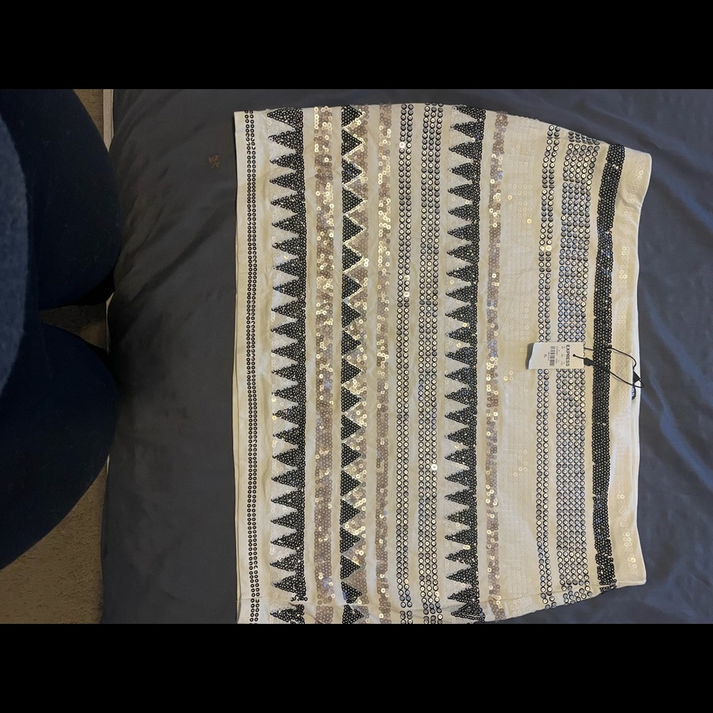 Express sequin squirt tribal print size xl new with tag